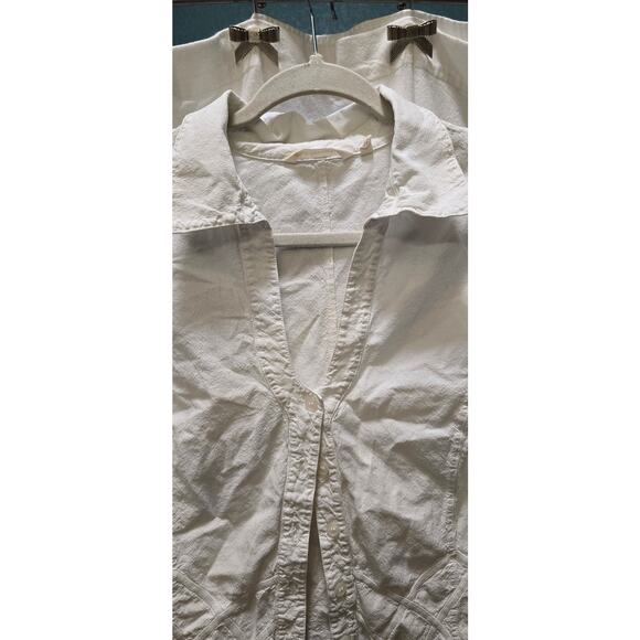 Soft Surroundings beautiful embroidered white V-neck button down shirt large - Picture 4 of 14